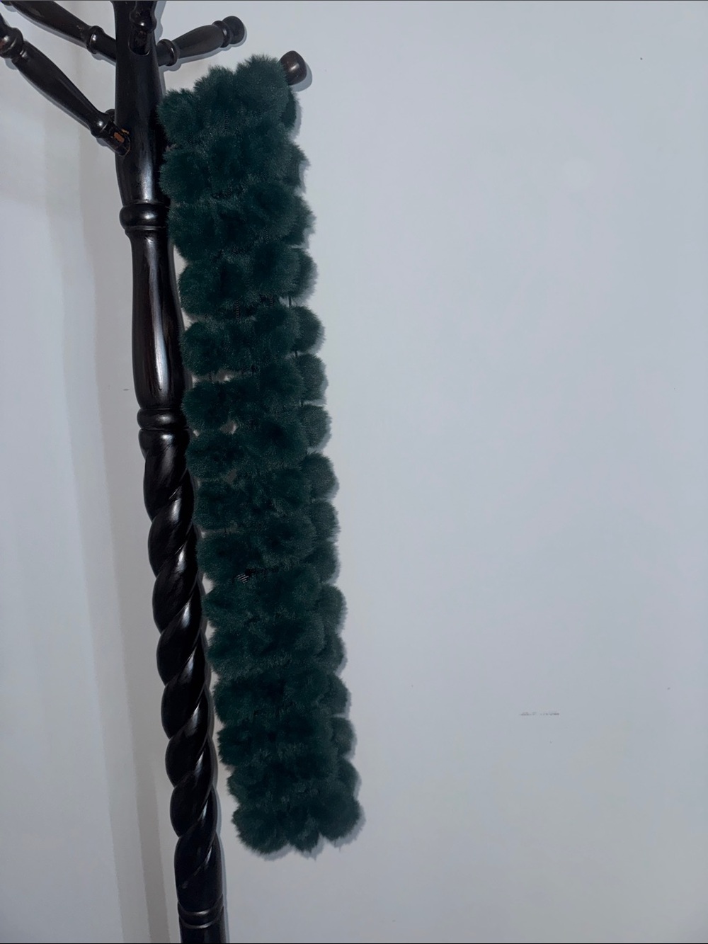 Forest Green Faux Fur Pom Pom Snood 39.T